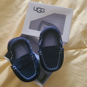 Ugg moccasins size 4/5